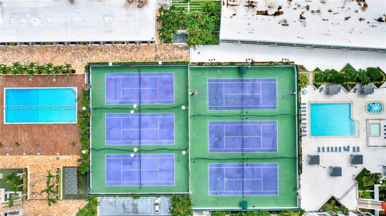 En Venta: $675,000 (2 camas, 2 baños, 1362 Pies cuadrados)