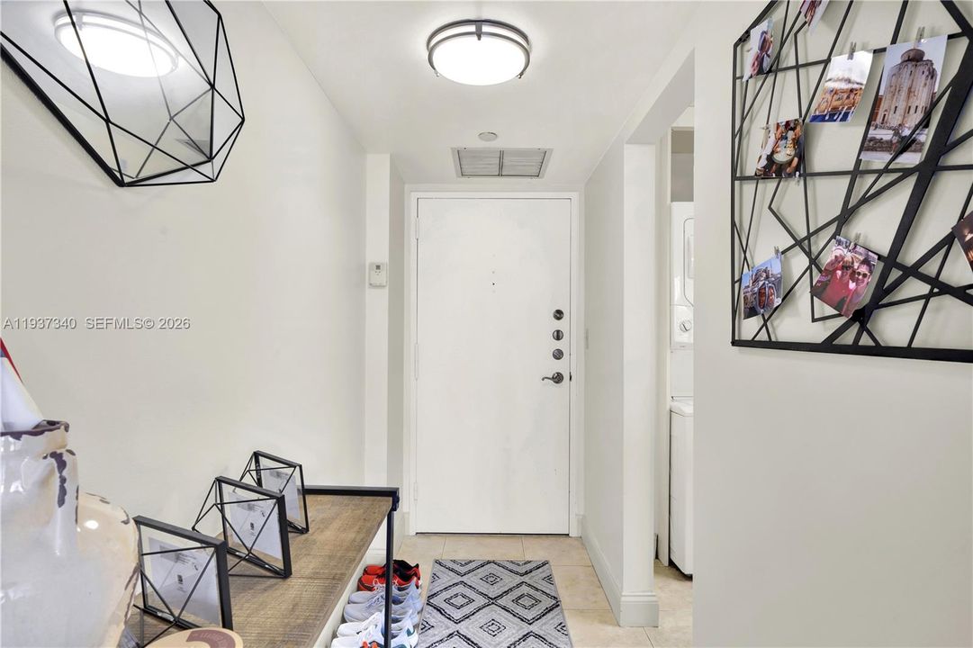 En Venta: $675,000 (2 camas, 2 baños, 1362 Pies cuadrados)