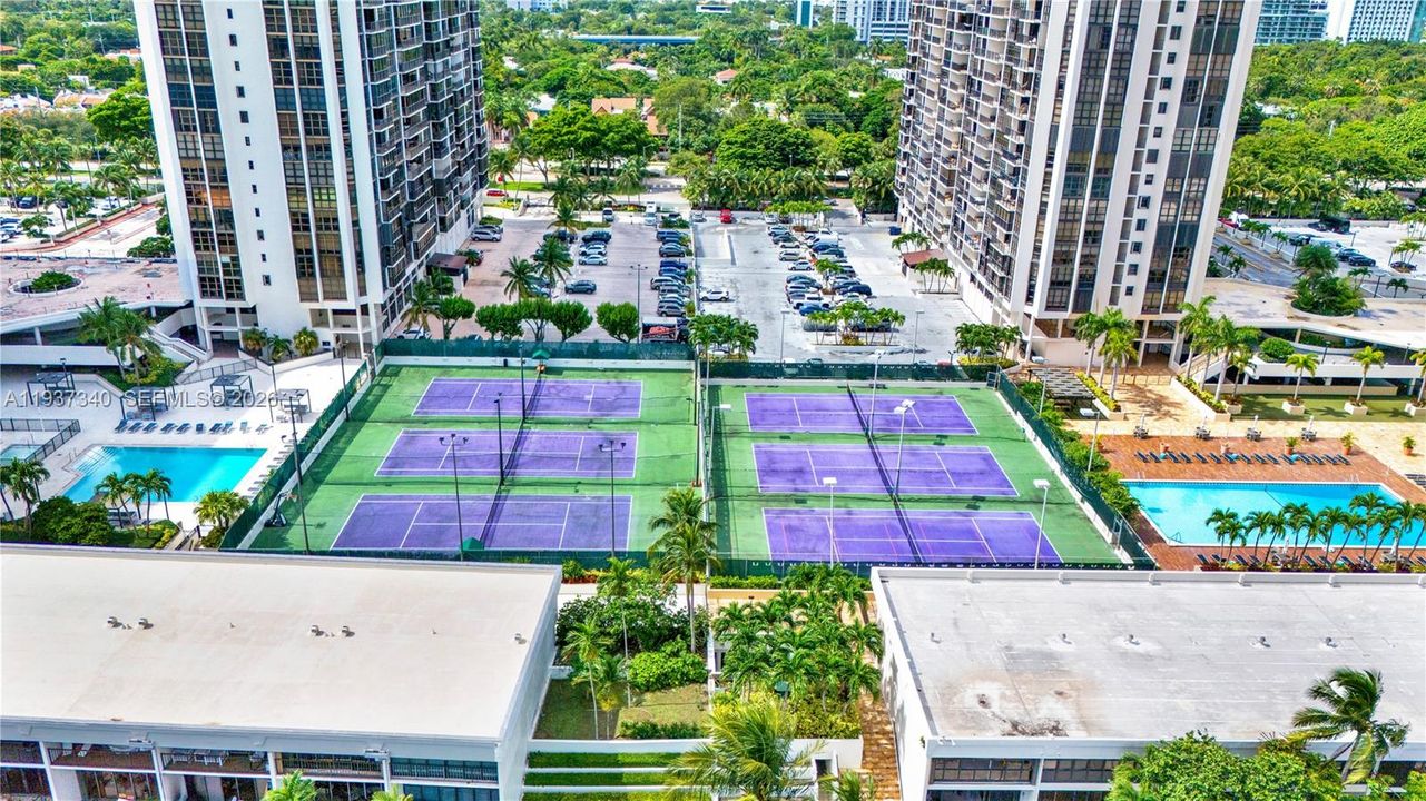 En Venta: $675,000 (2 camas, 2 baños, 1362 Pies cuadrados)