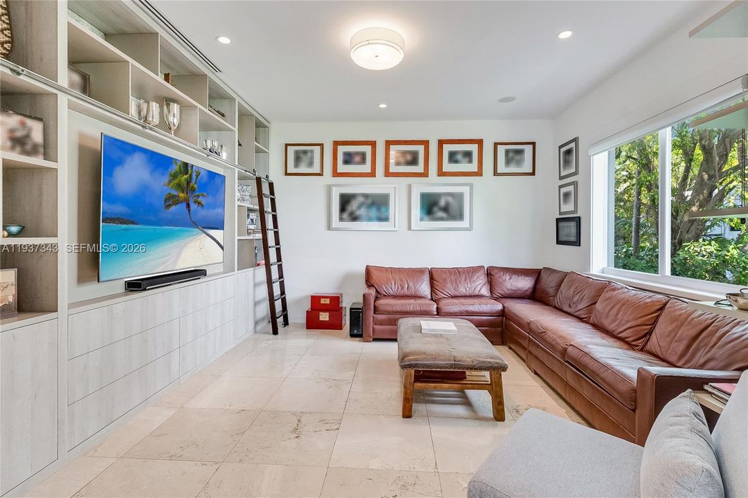 En Venta: $17,950,000 (6 camas, 6 baños, 9561 Pies cuadrados)