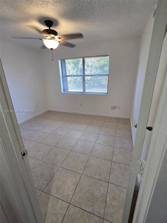 For Rent: $2,700 (3 beds, 2 baths, 1063 Square Feet)