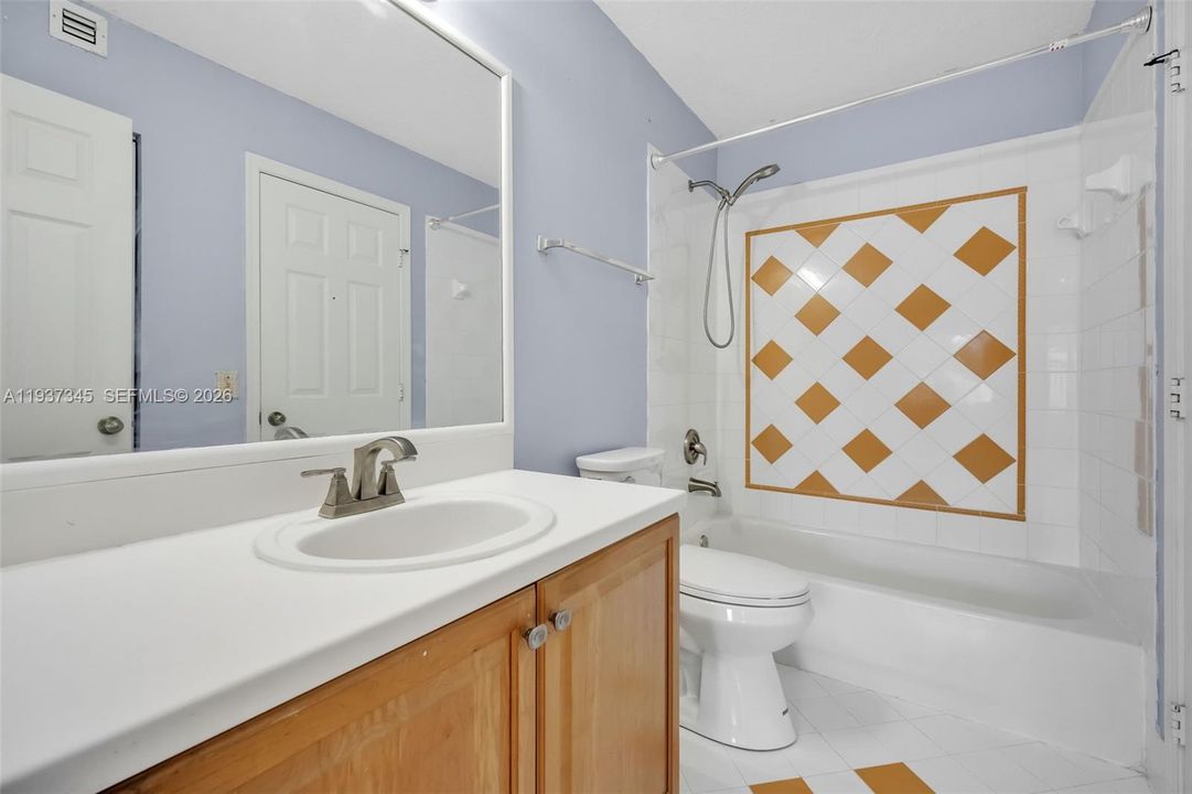 待售: $535,000 (3 贝兹, 2 浴室, 1764 平方英尺)