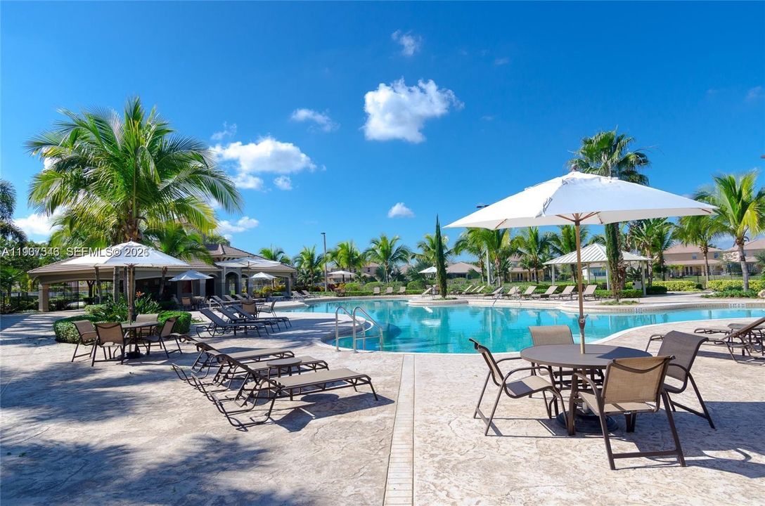 En Renta: $6,700 (5 camas, 3 baños, 3175 Pies cuadrados)