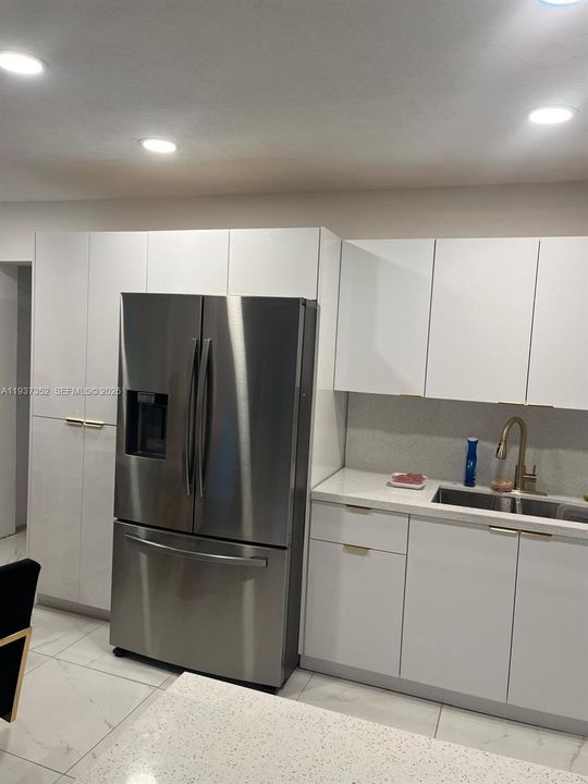 En Venta: $539,900 (4 camas, 2 baños, 1795 Pies cuadrados)