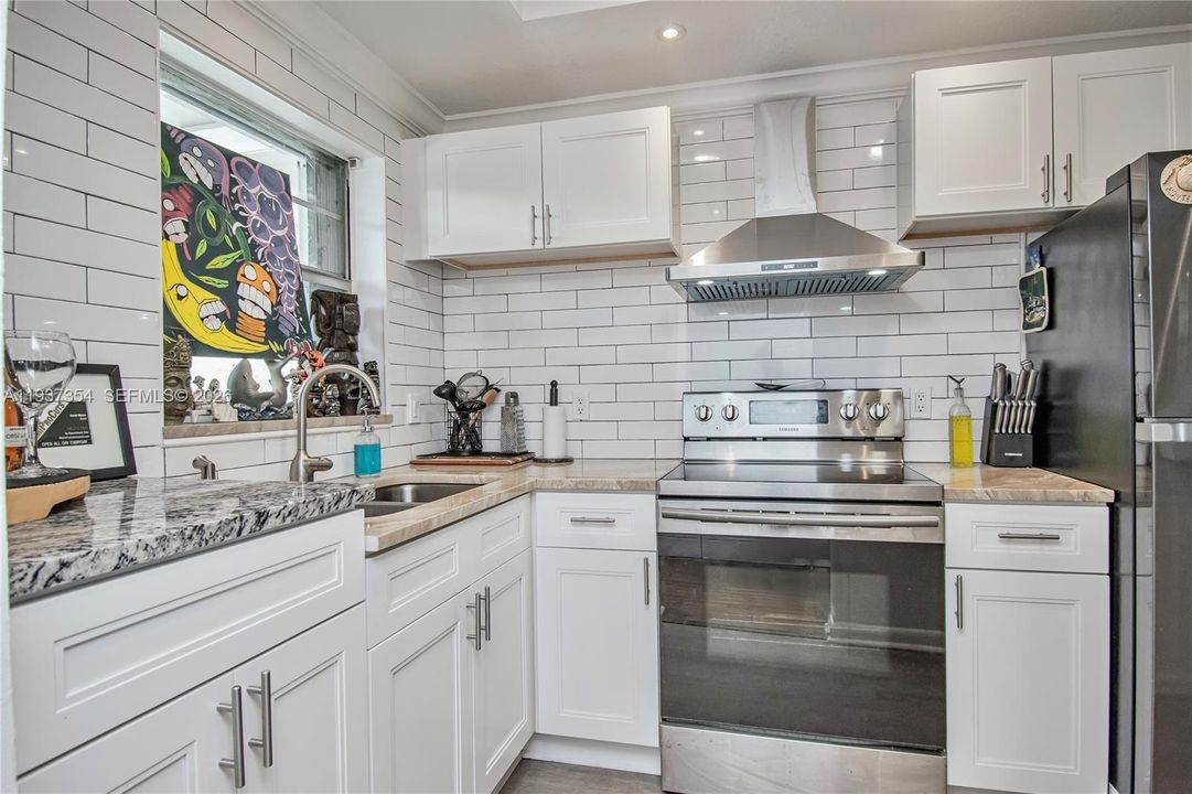 En Renta: $1,600 (2 camas, 2 baños, 890 Pies cuadrados)