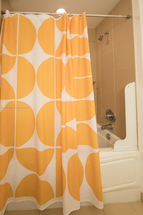 В аренду: $3,450 (1 спален, 1 ванн, 786 Квадратных фут)