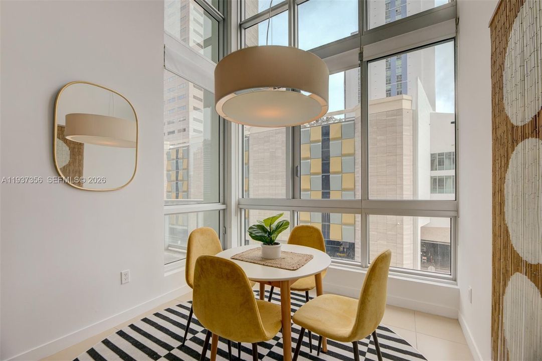 В аренду: $3,450 (1 спален, 1 ванн, 786 Квадратных фут)