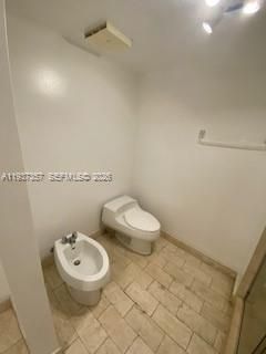 出租: $3,200 (1 贝兹, 1 浴室, 1094 平方英尺)