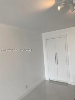 出租: $3,200 (1 贝兹, 1 浴室, 1094 平方英尺)