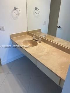 出租: $3,200 (1 贝兹, 1 浴室, 1094 平方英尺)