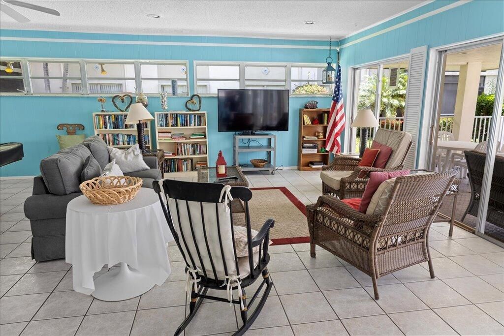 Clubhouse 3