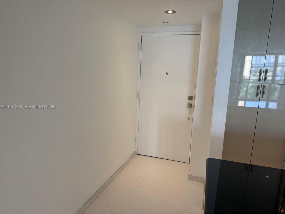 For Rent: $3,000 (2 beds, 2 baths, 1505 Square Feet)