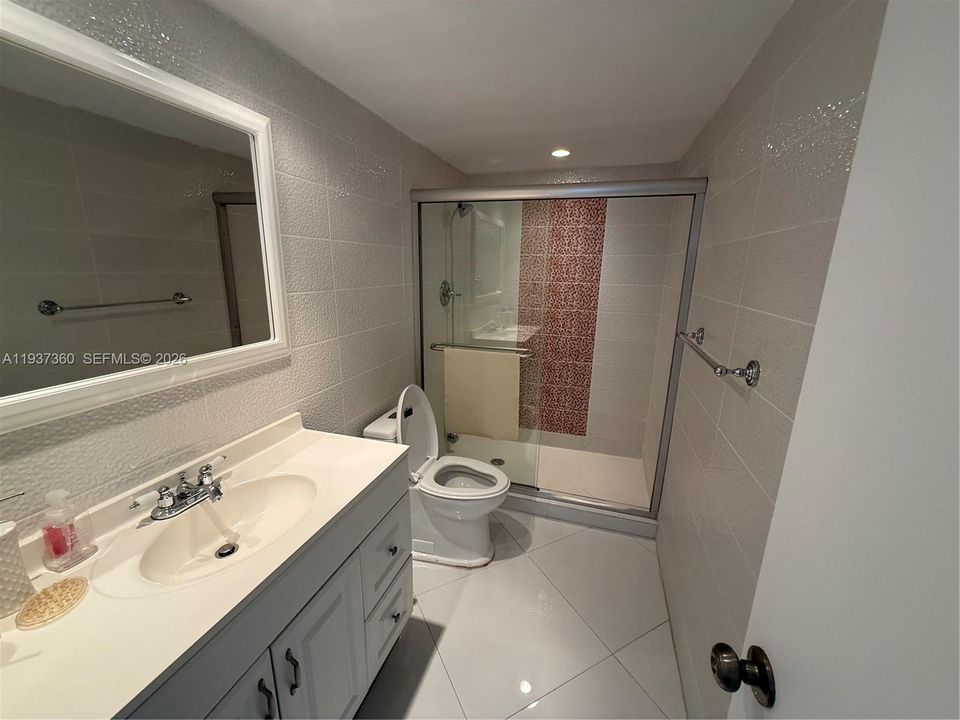 For Rent: $3,000 (2 beds, 2 baths, 1505 Square Feet)