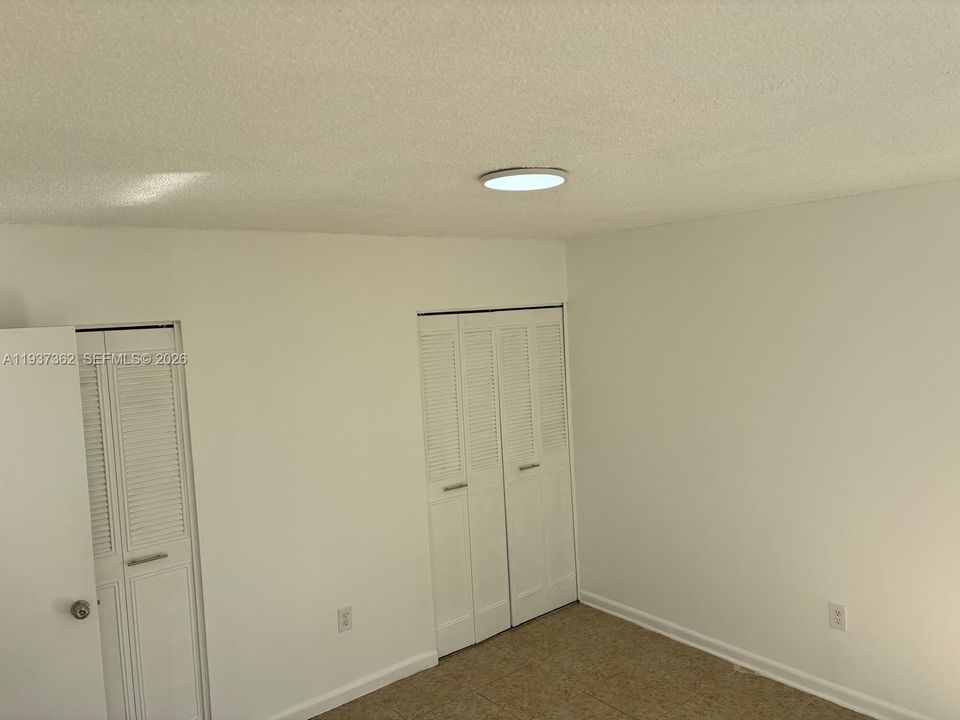 For Rent: $1,850 (2 beds, 1 baths, 928 Square Feet)