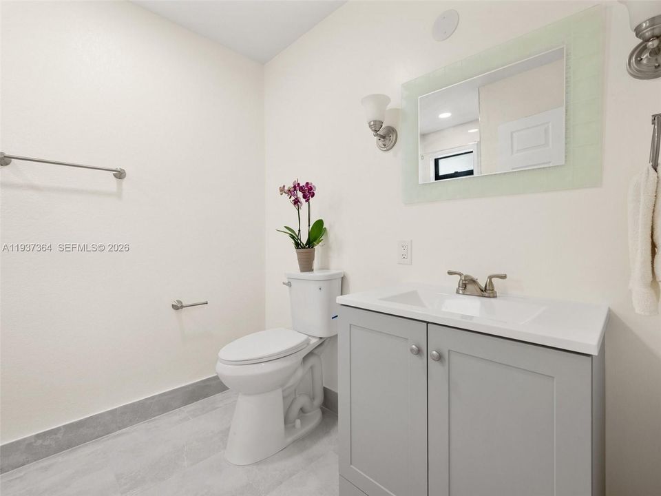 В аренду: $3,999 (3 спален, 2 ванн, 1882 Квадратных фут)