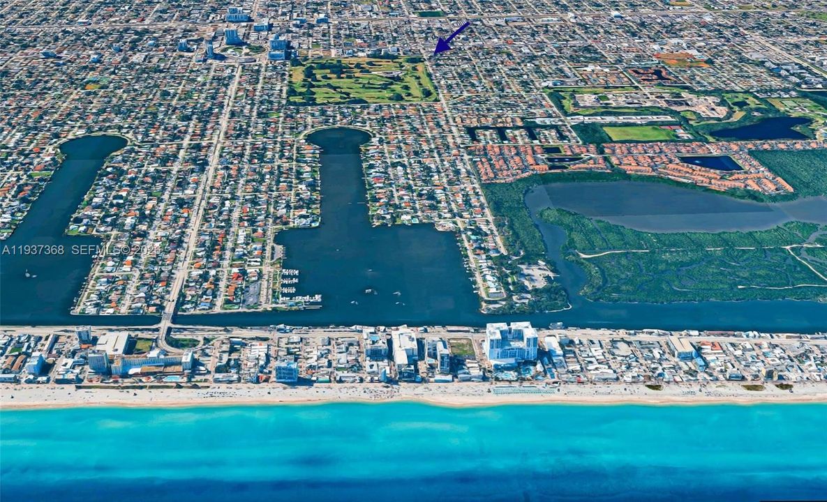 For Sale: $599,000 (3 beds, 2 baths, 1703 Square Feet)