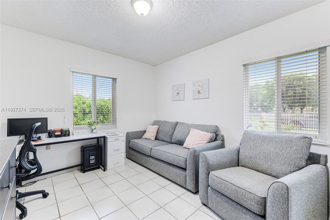 For Sale: $1,019,990 (3 beds, 2 baths, 1545 Square Feet)