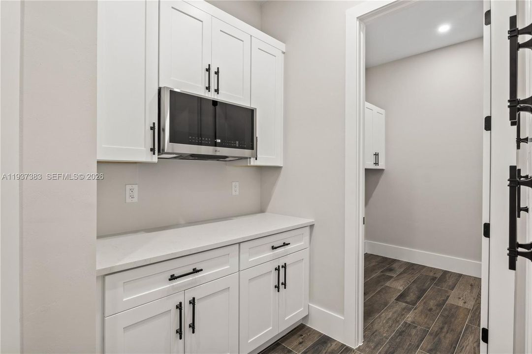 待售: $2,249,000 (4 贝兹, 4 浴室, 0 平方英尺)