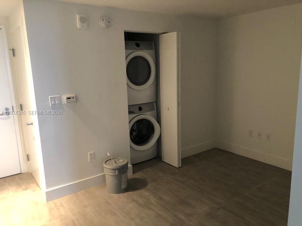 В аренду: $3,700 (2 спален, 2 ванн, 1115 Квадратных фут)