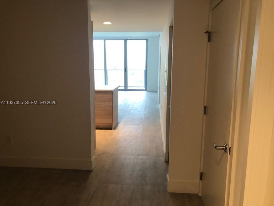 В аренду: $3,700 (2 спален, 2 ванн, 1115 Квадратных фут)