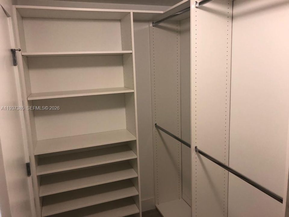 В аренду: $3,700 (2 спален, 2 ванн, 1115 Квадратных фут)