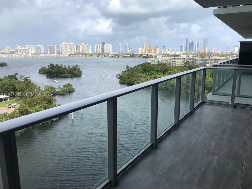 В аренду: $3,700 (2 спален, 2 ванн, 1115 Квадратных фут)