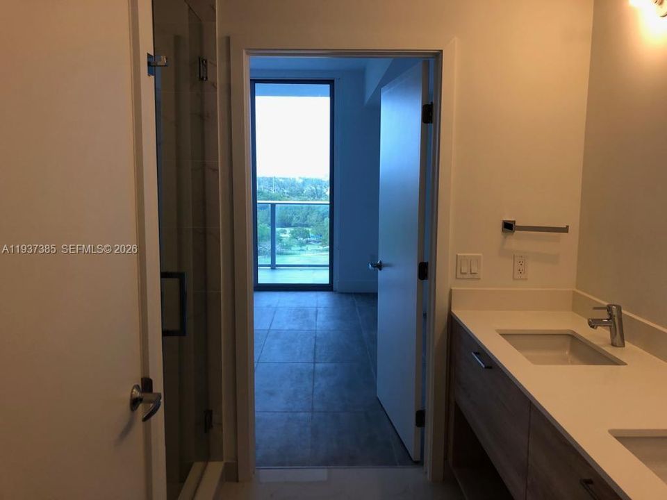 В аренду: $3,700 (2 спален, 2 ванн, 1115 Квадратных фут)