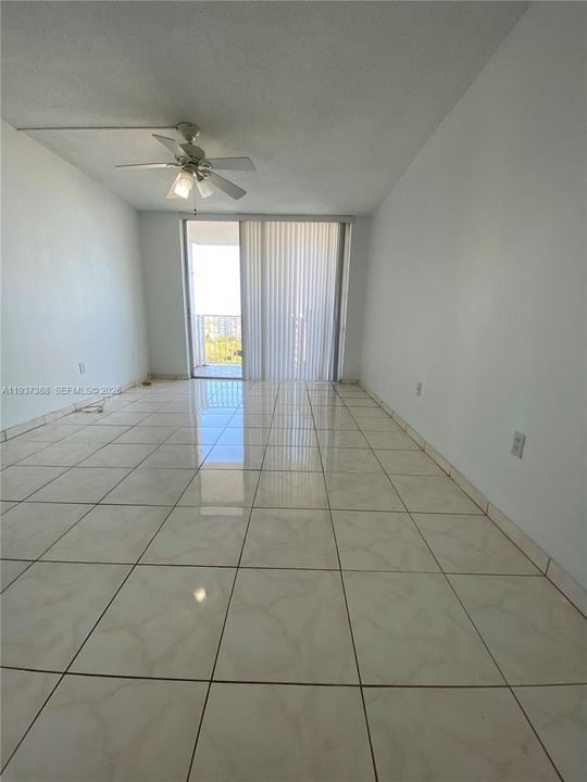 En Renta: $1,600 (1 camas, 1 baños, 889 Pies cuadrados)