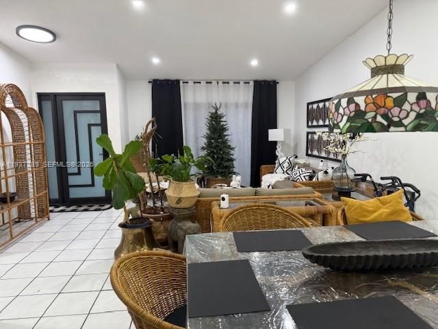 En Venta: $577,000 (3 camas, 2 baños, 1708 Pies cuadrados)