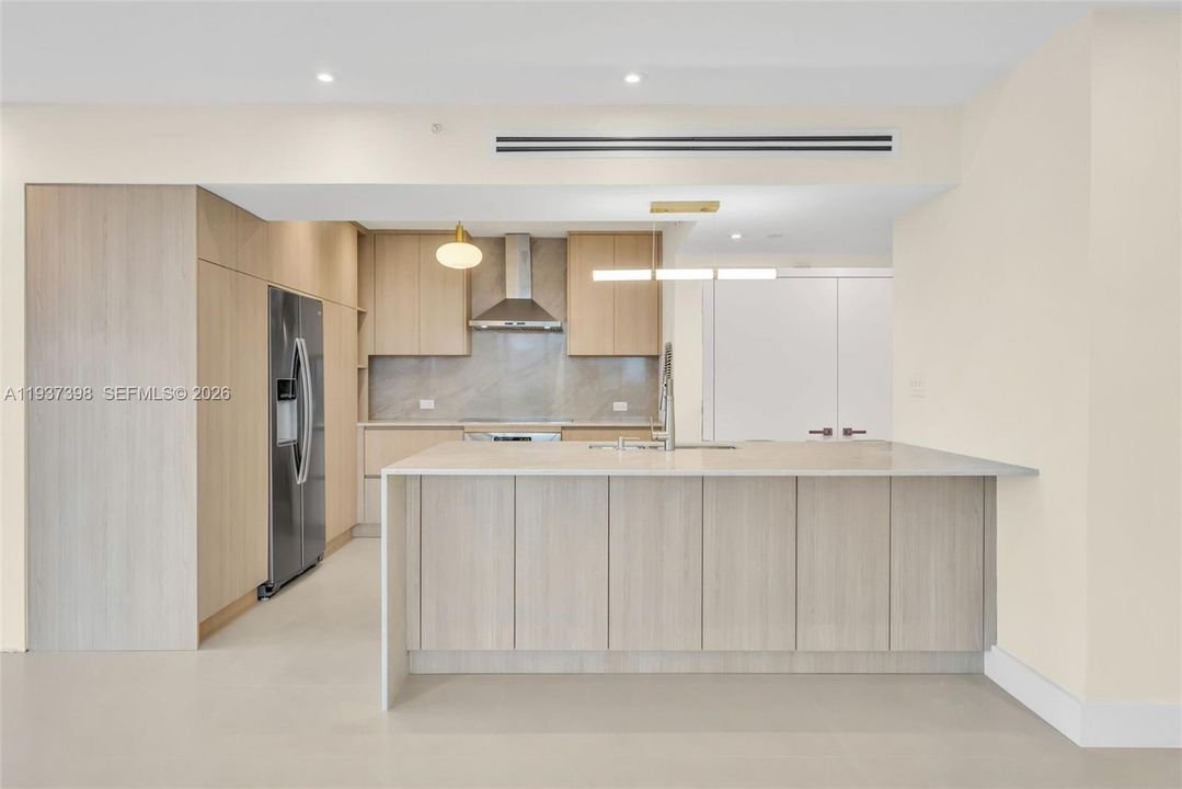 For Sale: $950,000 (3 beds, 2 baths, 1910 Square Feet)