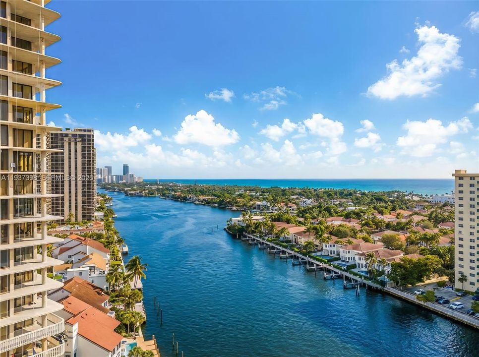 For Sale: $950,000 (3 beds, 2 baths, 1910 Square Feet)