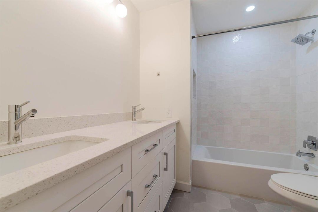 Primary Full Bath