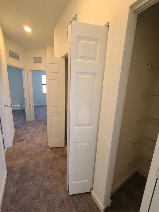 В аренду: $2,700 (3 спален, 2 ванн, 1441 Квадратных фут)