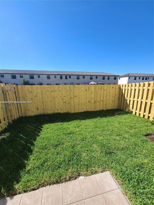 В аренду: $2,700 (3 спален, 2 ванн, 1441 Квадратных фут)