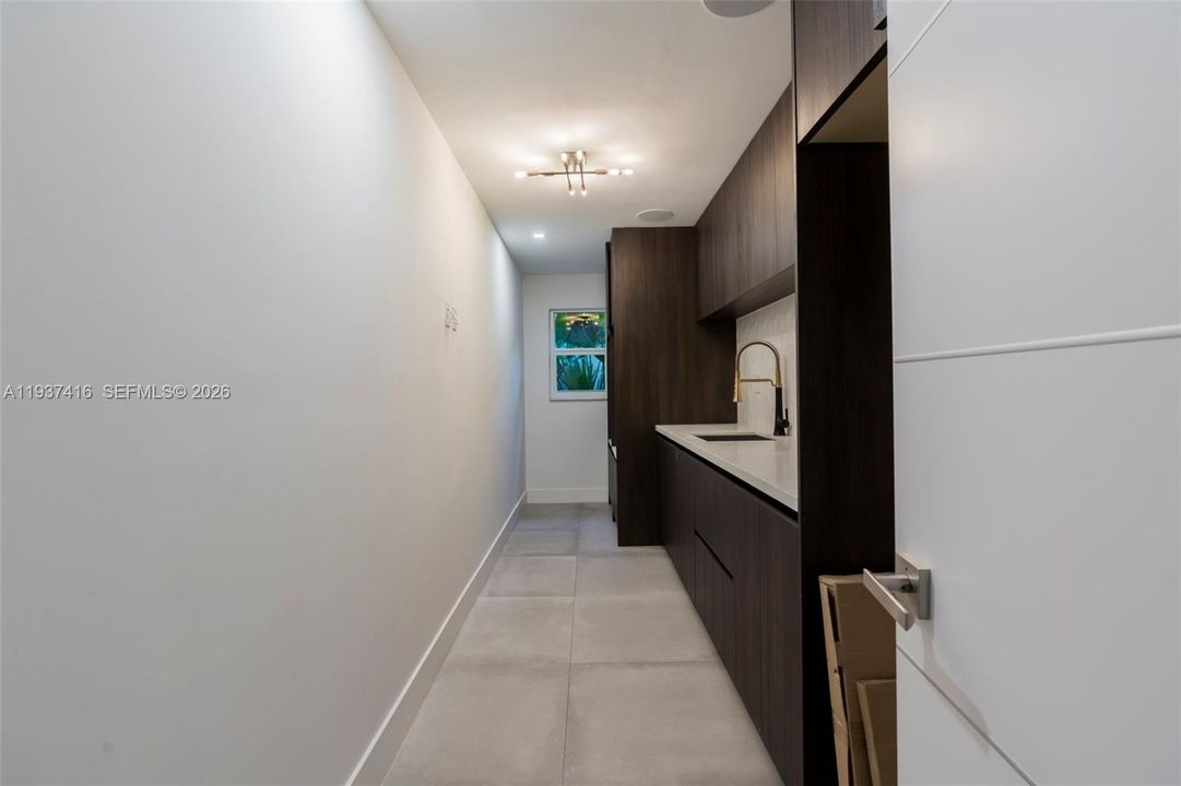 En Venta: $1,175,000 (3 camas, 2 baños, 2353 Pies cuadrados)