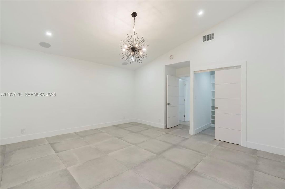 En Venta: $1,175,000 (3 camas, 2 baños, 2353 Pies cuadrados)
