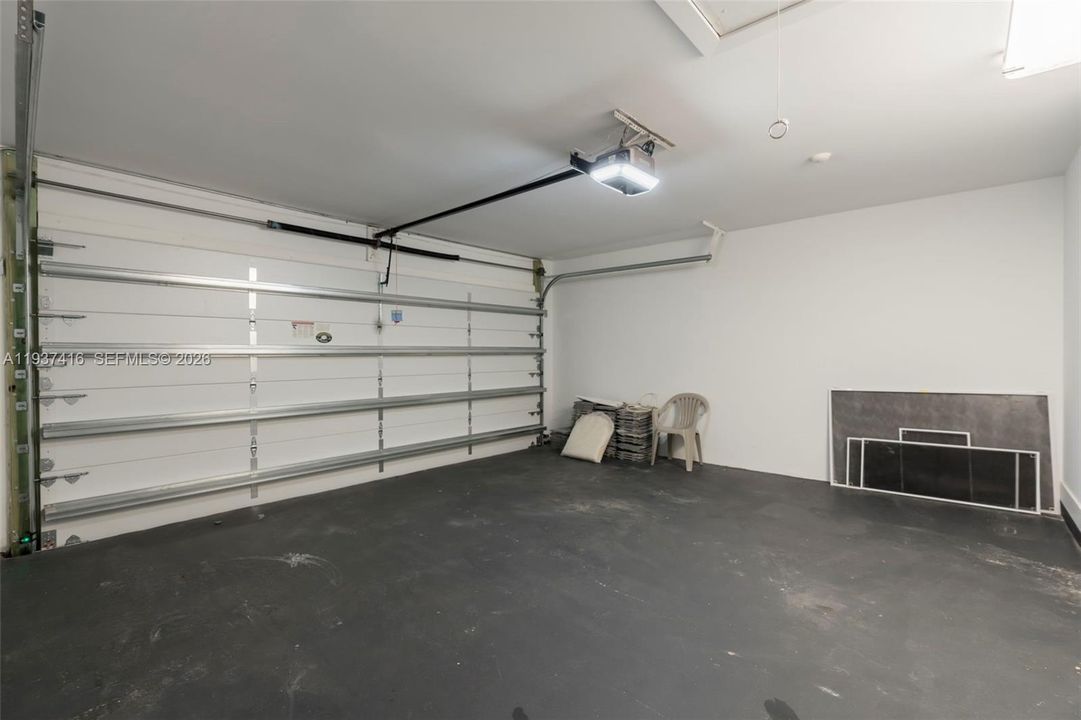 En Venta: $1,175,000 (3 camas, 2 baños, 2353 Pies cuadrados)