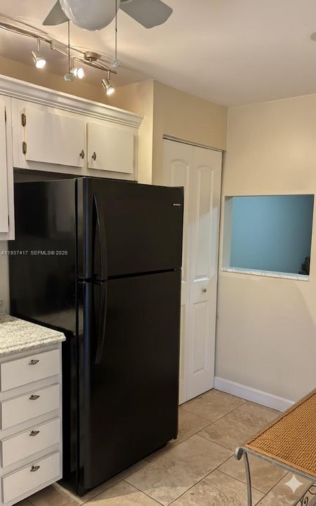 待售: $160,000 (2 贝兹, 2 浴室, 850 平方英尺)