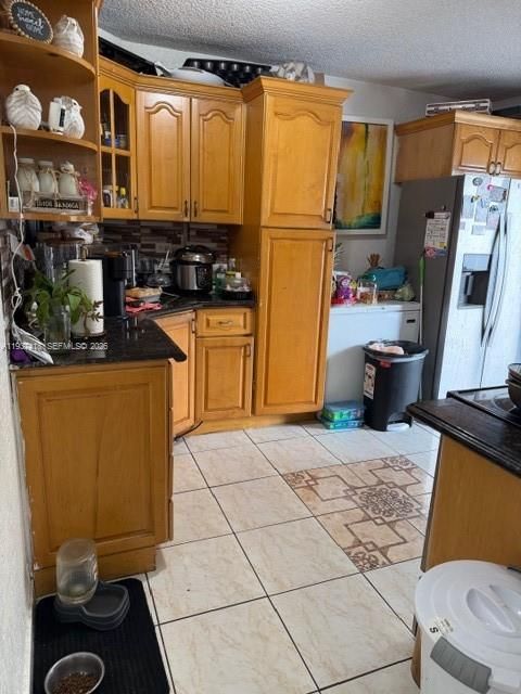 En Venta: $495,000 (4 camas, 2 baños, 1502 Pies cuadrados)