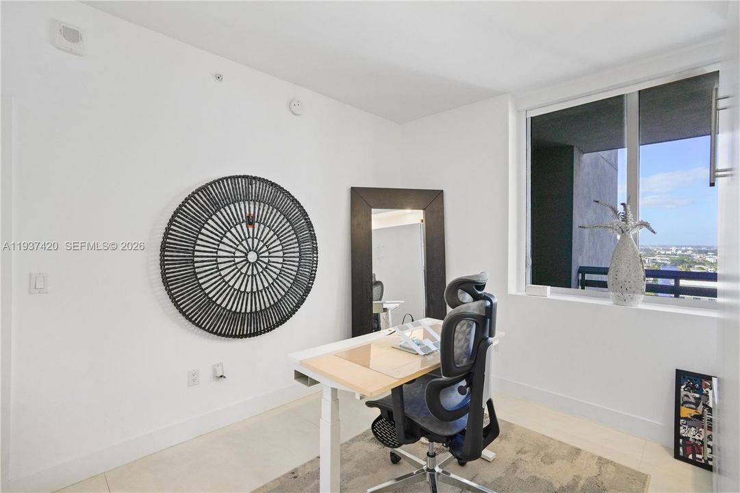 В аренду: $4,500 (2 спален, 2 ванн, 1119 Квадратных фут)