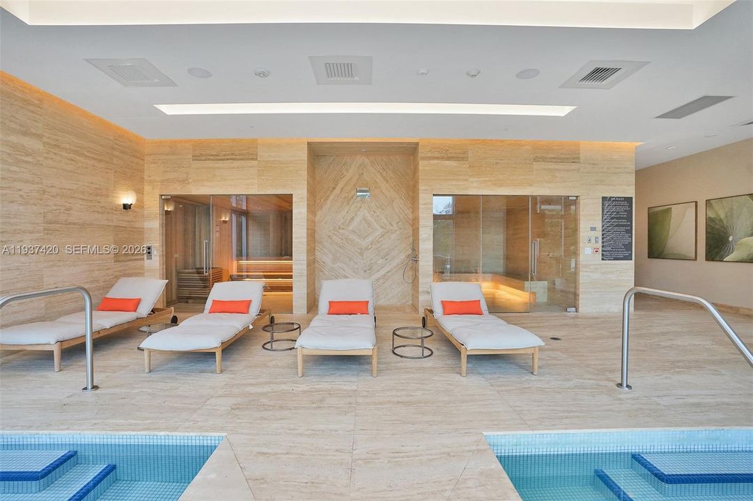 В аренду: $4,500 (2 спален, 2 ванн, 1119 Квадратных фут)