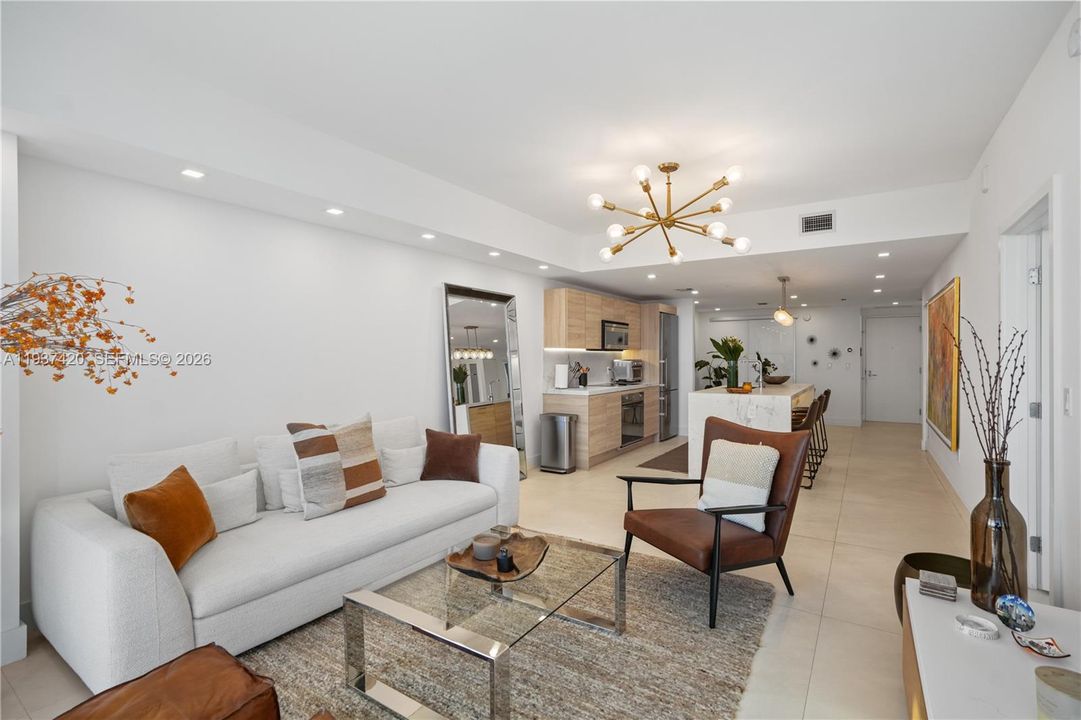 В аренду: $4,500 (2 спален, 2 ванн, 1119 Квадратных фут)