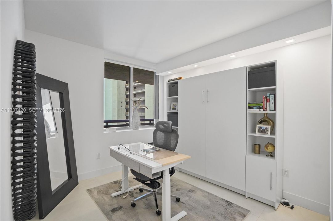 В аренду: $4,500 (2 спален, 2 ванн, 1119 Квадратных фут)