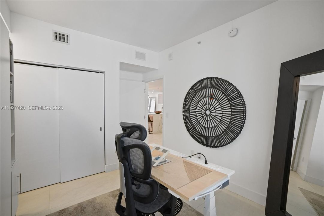 В аренду: $4,500 (2 спален, 2 ванн, 1119 Квадратных фут)