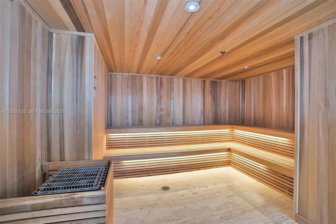 В аренду: $4,500 (2 спален, 2 ванн, 1119 Квадратных фут)