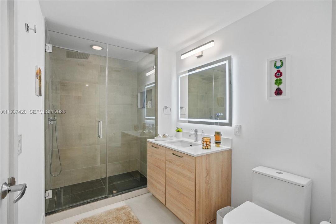 В аренду: $4,500 (2 спален, 2 ванн, 1119 Квадратных фут)