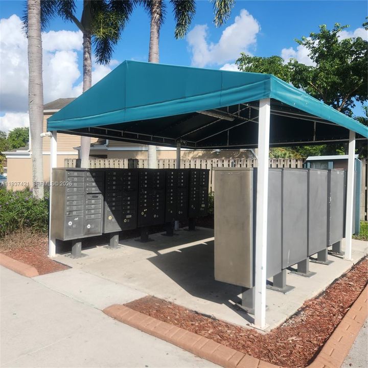 En Renta: $3,395 (3 camas, 2 baños, 1243 Pies cuadrados)