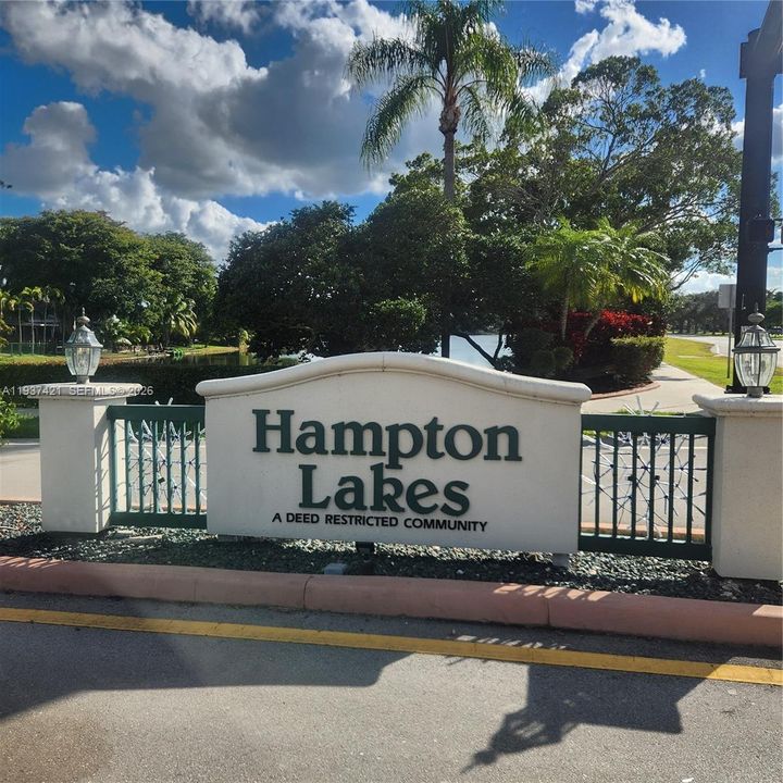 En Renta: $3,395 (3 camas, 2 baños, 1243 Pies cuadrados)