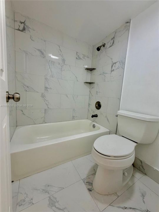 En Renta: $1,850 (2 camas, 2 baños, 1100 Pies cuadrados)