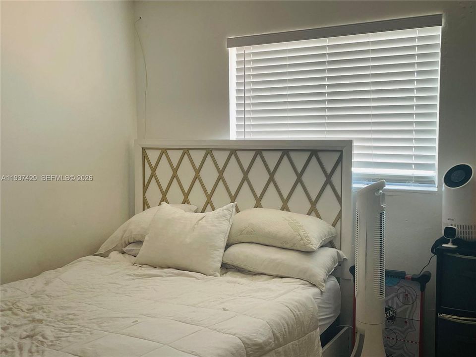 На продажу: $595,000 (3 спален, 2 ванн, 1394 Квадратных фут)